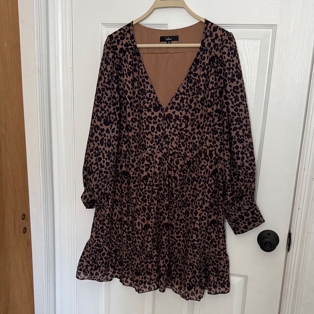 Lulu's Brown and Black Leopard-Print V-Neck Long-Sleeve Tiered Dress